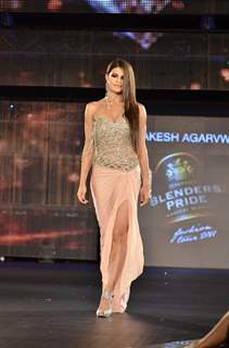 Jacqueline walks the ramp for designer Rakesh Agarwal at Blenders Pride Fashion Tour, Taj Land's End. .