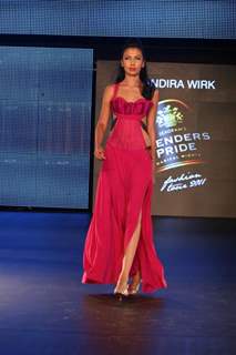 Malaika Arora Khan and Amrita Arora walk the ramp for Mandira Wirk at the Blenders Pride Fashion Tour 2011