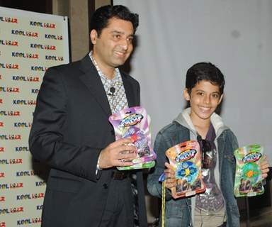 Darsheel Safary and Manish Newar CMD of Kool Kidz at the launch of FyrFlyz. .