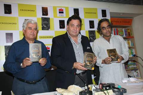 Rishi Kapoor unveils Khwaja Ahmad Abbas' Book 'An Evening In Lucknow'