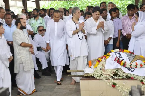 Aditya Raj Kapoor and Anil Ambani pays tribute to Shammi Kapoor