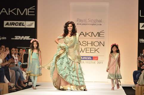 Model display the designer Payal Singhal's collection during the first day of Lakme fashion week winter/festive 2011, in Mumbai. .
