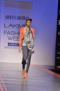 Model display the designer Archana Kochhar's collection during the first day of Lakme fashion week winter/festive 2011, in Mumbai. .