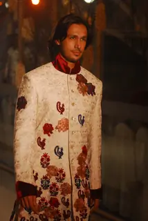 Arjun Rampal walks the ramp for Rohit Bal at Lakme Fashion Week 2011 launch
