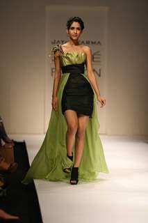 Jatin Varma Recreated The Splendour Of Red Carpet Creations At The Lakmé Fashion Week WinterFestive 2011 Show