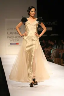 Jatin Varma Recreated The Splendour Of Red Carpet Creations At The Lakmé Fashion Week WinterFestive 2011 Show