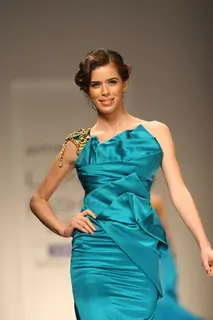 Jatin Varma Recreated The Splendour Of Red Carpet Creations At The Lakmé Fashion Week WinterFestive 2011 Show