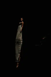 Aircel Presented J J Valaya’s Sensational Regal Tasveer Couture Collection That Ended The First Day And Entralled The Audience At Lakmé Fashion Week Winter/Festive 2011