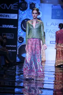 Aircel Presented J J Valaya’s Sensational Regal Tasveer Couture Collection That Ended The First Day And Entralled The Audience At Lakmé Fashion Week Winter/Festive 2011