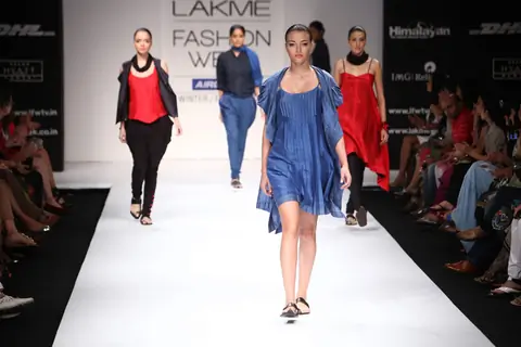 Model walk on the ramp at Lakme Fashion Week 2011 Day 2, in Mumbai