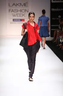 Model walk on the ramp at Lakme Fashion Week 2011 Day 2, in Mumbai