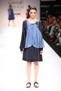 Model walk on the ramp at Lakme Fashion Week 2011 Day 2, in Mumbai