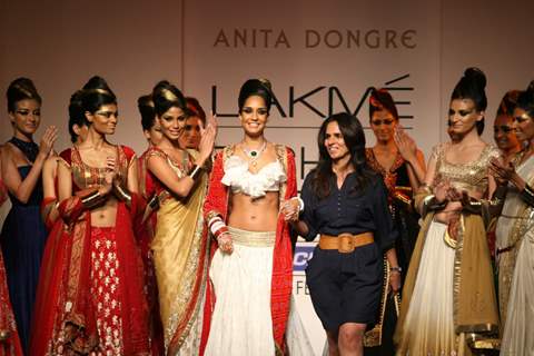 Anita Dongre Show at Lakme Fashion Week 2011 Day 2