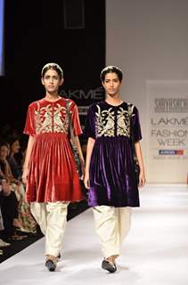 Models display creations by designer Sabyasachi during Lakme Fashion Week Day 3 in Mumbai. .