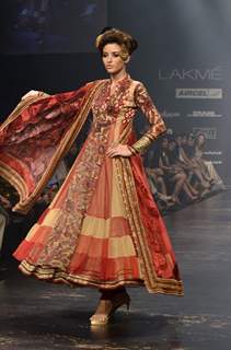 Model displays designer Neeta Lulla's creation during the Lakme Fashion Week Day 4 in Mumbai. .