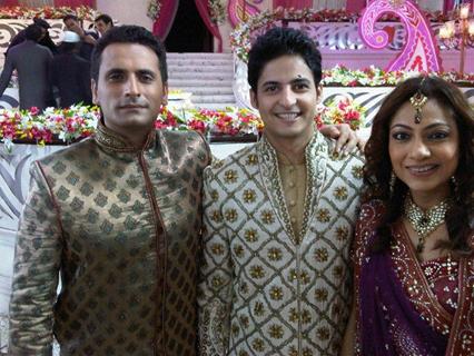 Karthik with Jai and Neha in Bade Acche Laggte Hai