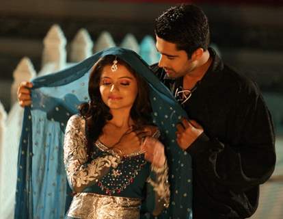 Avinash Sachdev as Dev and Rubina Dilaik as Radhika in Chhoti Bahu - Sawar Ke Rang Rachi