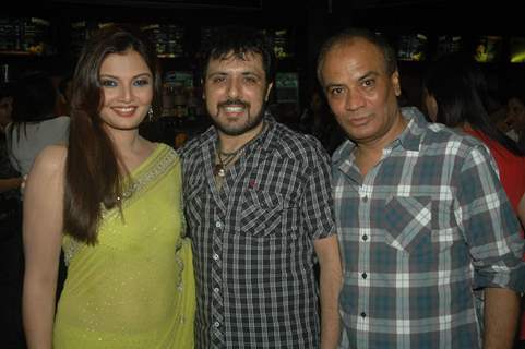 Deepshikha Nagpal at Yeh Dooriyan premiere at fame