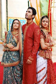 Aasiya Kazi with Bharat Chawda and Prerna Wanwari