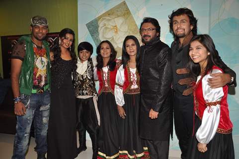 Shreya Ghoshal, Sonu Nigam and Sanjay Leela Bhansali on the sets of X Factor at Filmcity