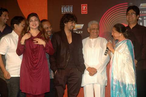 Alka Yagnik, Shankar Mahadevan, Sonu Nigam, Sulaiman Merchant, Pyarelal, Asha Bhosle, Prasoon Joshi at the Chevrolet GIMA Awards 2011 Voting Meet in Mumbai