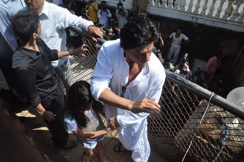 Shah Rukh Khan celebrates Eid