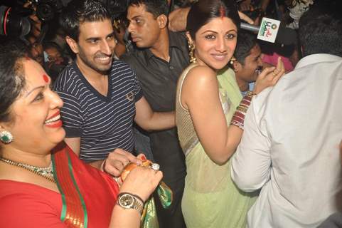 Shilpa Shetty with husband Raj Kundra immersing the Lord Shri Ganesha’s during the occasion of Ganesh Chaturthi