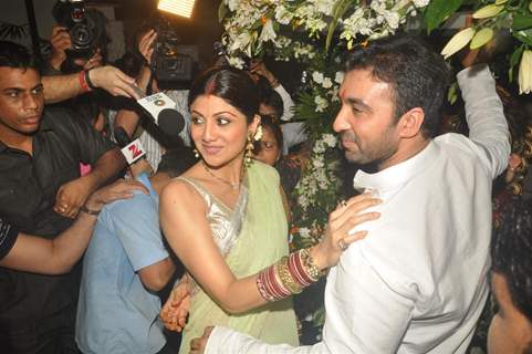 Shilpa Shetty with husband Raj Kundra immersing the Lord Shri Ganesha’s during the occasion of Ganesh Chaturthi