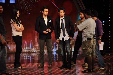 Imran Khan, Ali Zafar and Katrina Kaif on the sets of India's Got Talent
