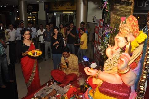 Sona Mohapatra(Singer-Delly Belly Fame) at 92.7 Big Gree Ganasha at R Mall, Mulund, Mumbai
