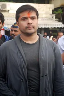 Himesh Reshammiya snapped at Siddhivinayak Temple