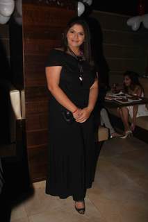 Pragati Mehra at Birthday party of tv actress Sangeeta Kapure