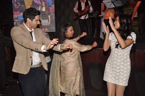 Shabana Azmi, Zayed Khan and Dia Mirza at Love Breakups Zindagi music launch at Blue Frog in Mumbai