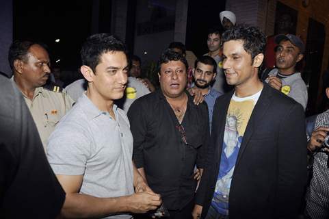 Aamir Khan and Randeep Hooda unveils Saheb Biwi Aur Gangster music album at Sea Princess, Juhu