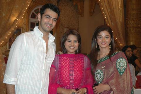 Kavita Barjatya with Suhasi Dhami and Karan V Grover