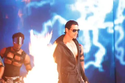 Arjun Rampal hit the floor at Ra.One music launch