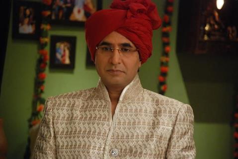 Prithvi as Sudhir Priya's father in Bade Acche Laggte Hai