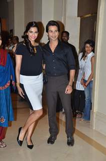 Shahid Kapoor and Sonam Kapoor at Press Conference of Film 'Mausam' on IAF issues at JW Marriott