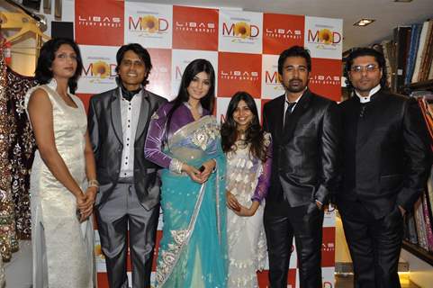 Nagesh Kukunoor, Ayesha Takia and Rannvijay Singh promote their film 'Mod' with unveiling clothes collection designer by Riyaz Gangji