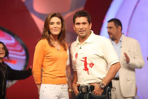 Sachin Tendulkar and Raageshwari at Coca-Cola India and NDTV 'SUPPORT MY SCHOOL' campaign event