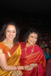 Hema Malini at Vyjayanthimala Bali tribute in Dadar