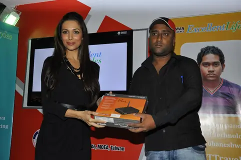 Malaika Arora Khan announces the 4 contestants of IT Travelers Go! India Team at Inorbit Mall in Vashi, Navi Mumbai