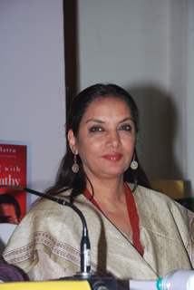 Shabana Azmi at Mukesh Batra's Healing with Homeopothy book launch at Crossword, Kemps Corner