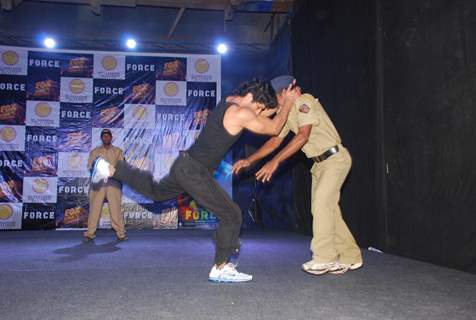 Force film villan Vidyut Jammwal at a live stunt session at Famous, Mahalaxmi