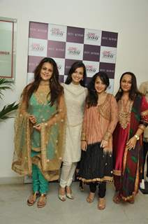 Dia Mirza promote her film 'Love Breakups Zindagi' at designer Ritu Kumar