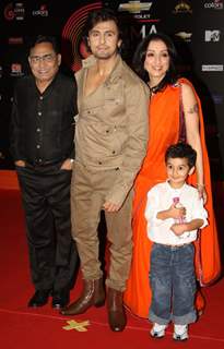 Sonu Nigam with family at 'Chevrolet Global Indian Music Awards' at Kingdom of Dreams in Gurgaon