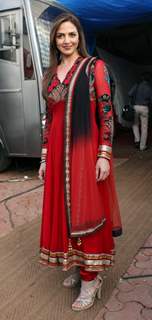 Esha Deol on the sets of India's Got Talent 3 for promotion of film 'Tell Me O Khuda' at Filmcity