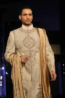 Model walks the ramp for Anjalee and Arjun Kapoor at Aamby Valley City India Bridal Week 2011 Day 1