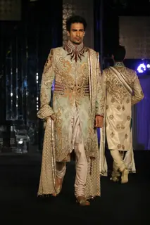 Model walks the ramp for Anjalee and Arjun Kapoor at Aamby Valley City India Bridal Week 2011 Day 1