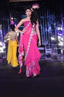 Model walk the ramp in Aamby Valley City India Bridal Week 2011 at Sahara Star